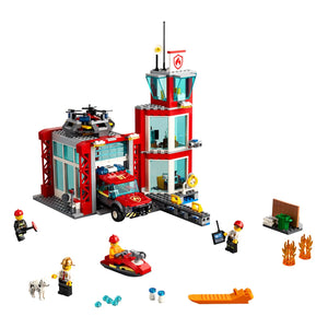 LEGO® City 60215 Feuerwehrstation aufgebaut