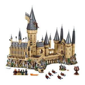 LEGO® Harry Potter 71043 Schloss Hogwarts aufgebaut