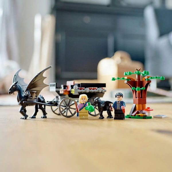 LEGO® Harry Potter™ 76400 Hogwarts™ Kutsche mit Thestralen