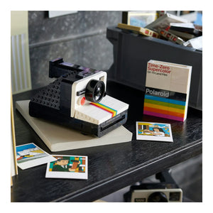 LEGO® Ideas 21345 Polaroid OneStep SX-70 Sofortbildkamera als Dekoration
