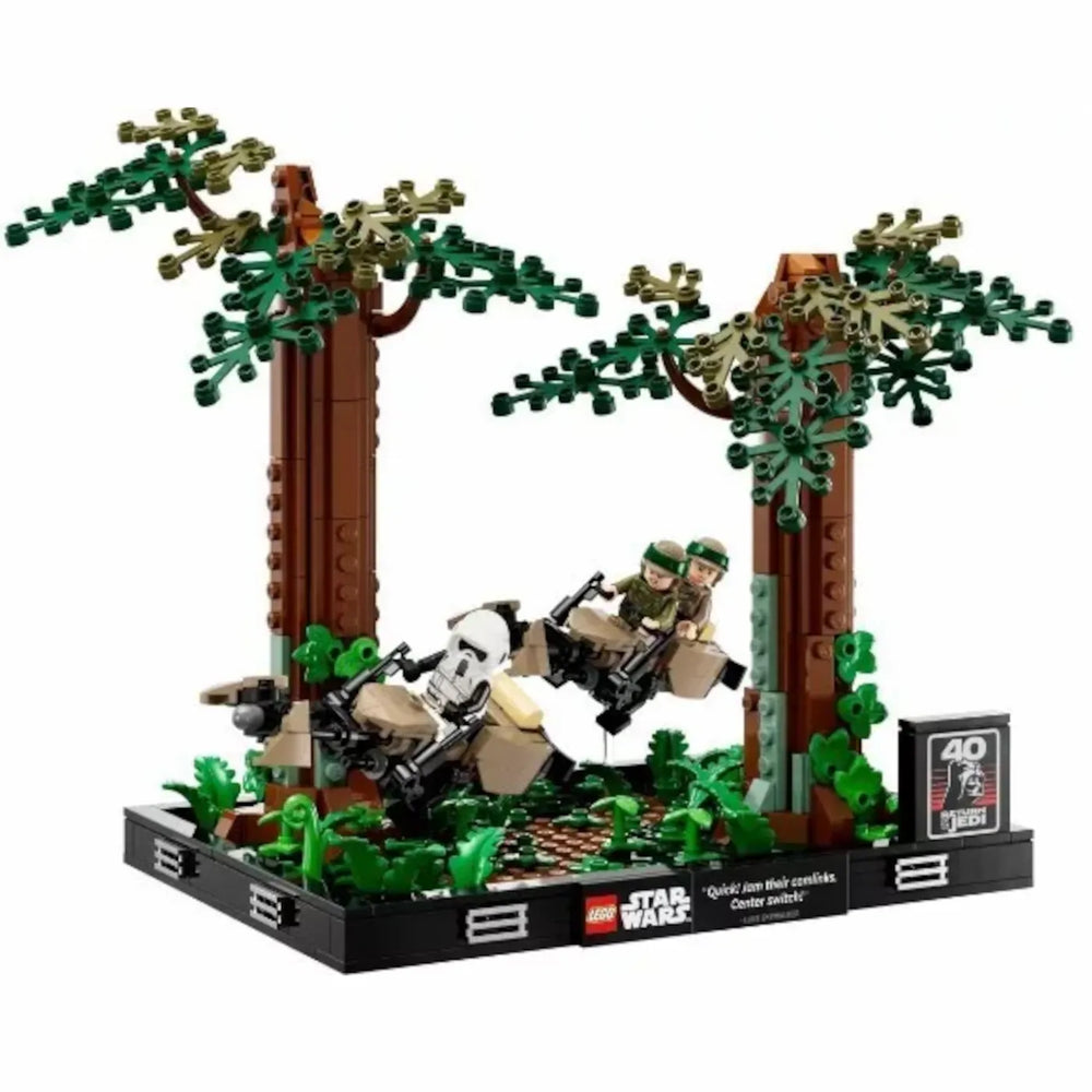 LEGO® Star Wars™ 75353 Verfolgungsjagd auf Endor™ – Diorama