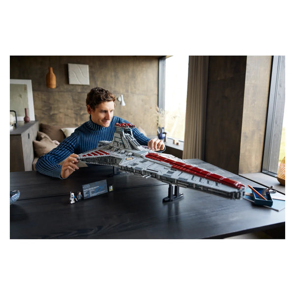 LEGO® Star Wars™ 75367 Republikanischer Angriffskreuzer der Venator-Klasse für Erwachsene