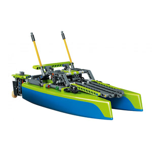 LEGO® Technic 42105 Katamaran als Boot