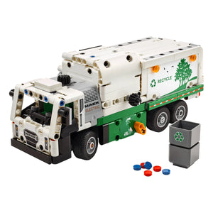 LEGO® Technic 42167 Mack® LR Electric Müllwagen aufgebaut