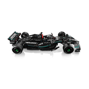 LEGO® Technic 42171 Mercedes-AMG F1 W14 E Performance aufgebaut seitlich